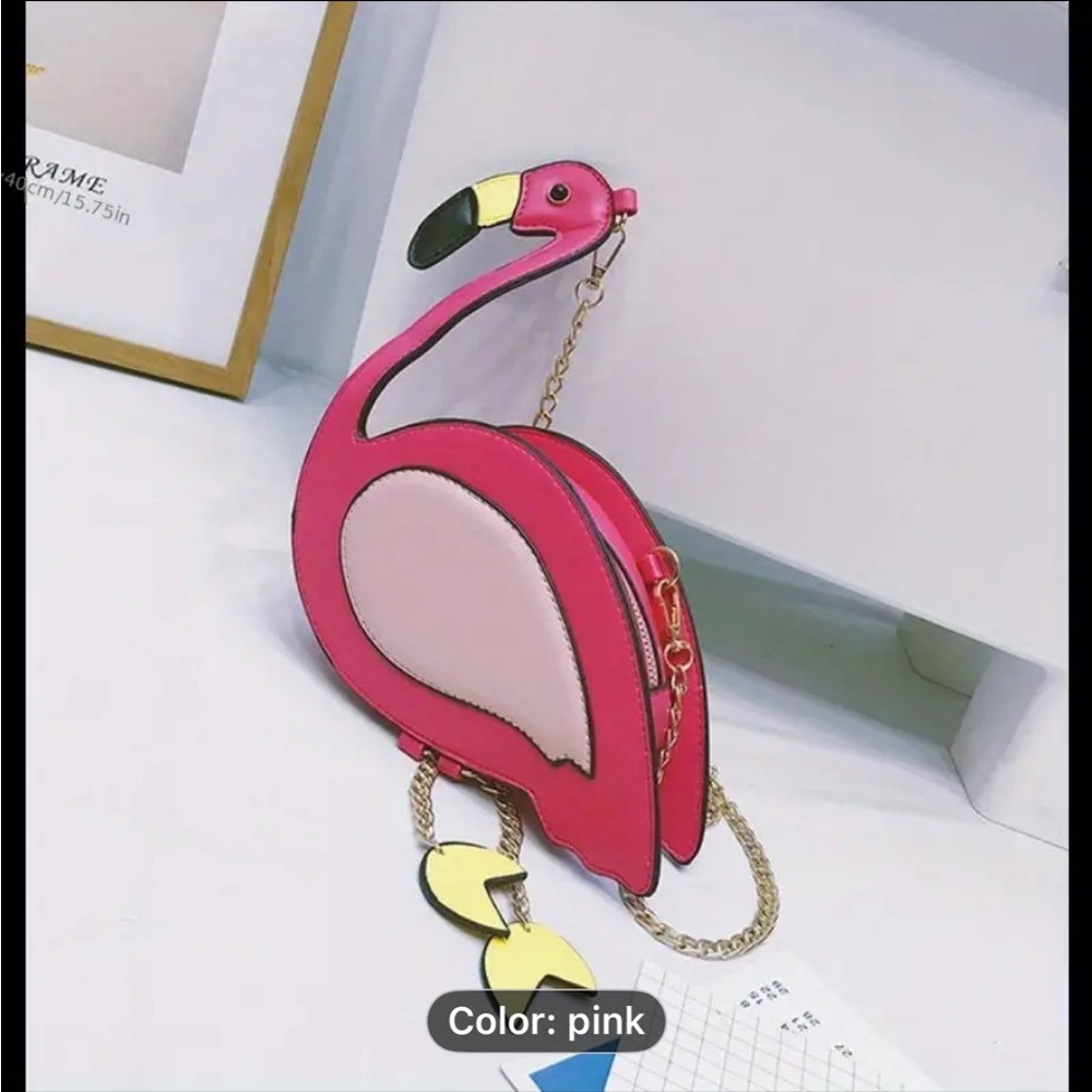 NWOT, Cross Body Pink Flamingo Purse, 51/2” X 9”, 26” Gold Chain